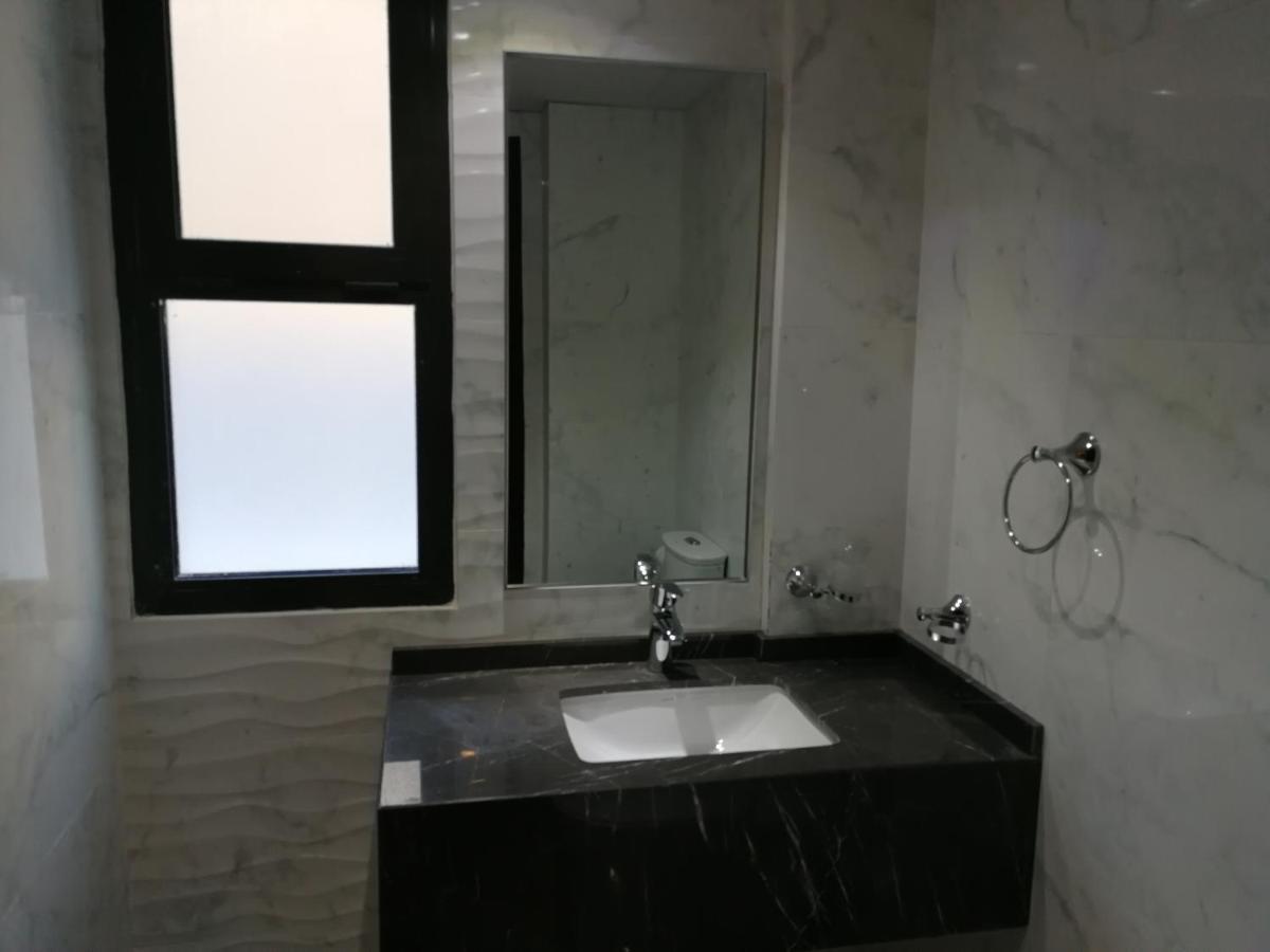 Infinity Juffair Suites Manama Exterior foto