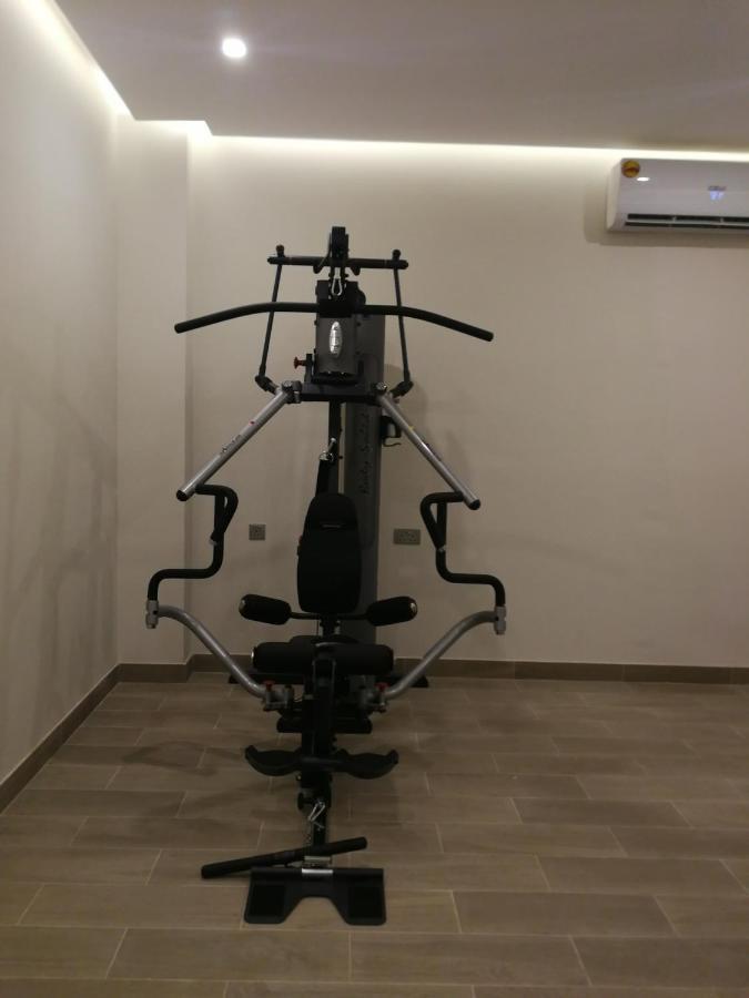 Infinity Juffair Suites Manama Exterior foto
